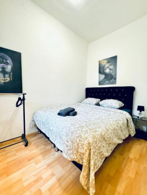 Affordable 2BR Apartment, Close to Danube River